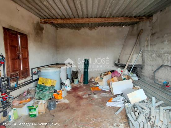 SE VENDE TERRENO CON CASA DE APEROS EN ASPE ZONA HUERTA MAYOR - ALICANTE