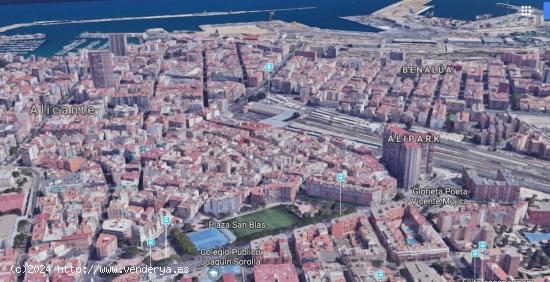 SE VENDE CASA EN PARCELA EDIFICABLE. ZONA CÉNTRO-SAN BLAS - ALICANTE