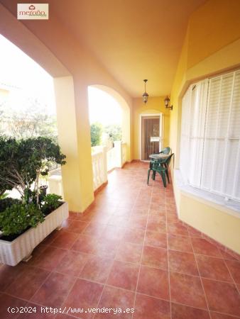 EXCELENTE CHALET EN CIUDAD JARDIN - ALICANTE