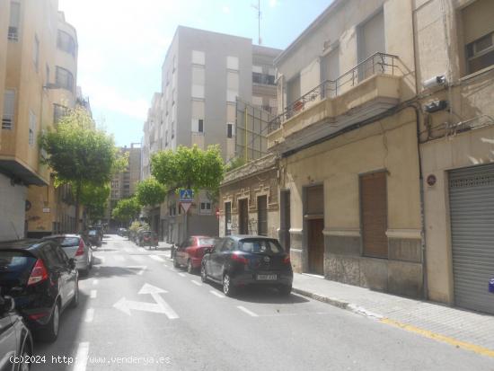 SE VENDE SOLAR EN ELCHE CENTRO - ALICANTE