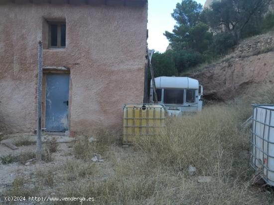 SE VENDE TERRENO PARAJE NATURAL, EN PLENA NATURALEZA  A 20 MINUTOS DE ALICANTE - ALICANTE