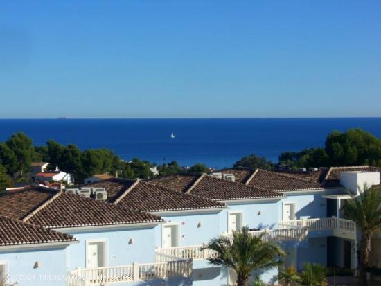 Apartamento con maravillosa vistas al mar con todos los lujos y extras a 900 metros de la playa - AL