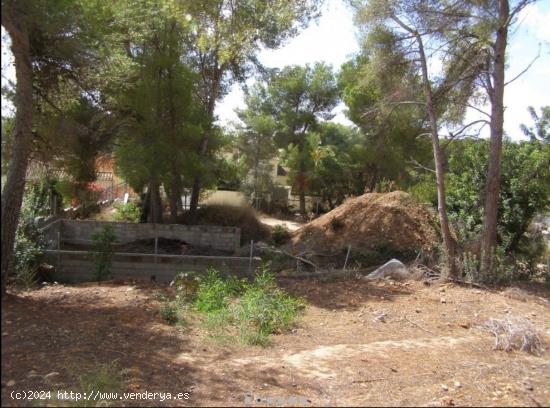 Parcelas a menos de 2 km del pueblo y playa en Moraira - Zona: El bosque - ALICANTE