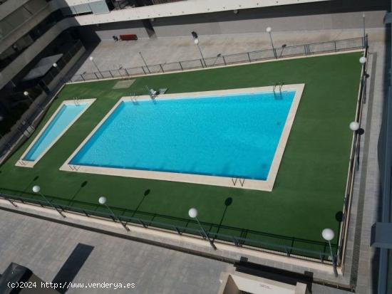 PISO EN URBANIZACION, CON PISCINA , PADEL, GARAJE - ALICANTE