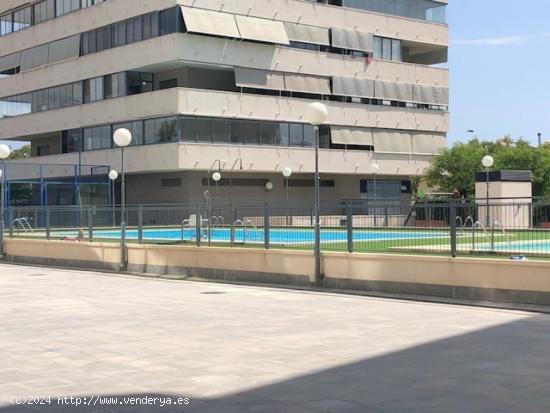 PISO EN URBANIZACION, CON PISCINA , PADEL, GARAJE - ALICANTE