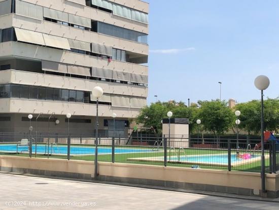 PISO EN URBANIZACION, CON PISCINA , PADEL, GARAJE - ALICANTE