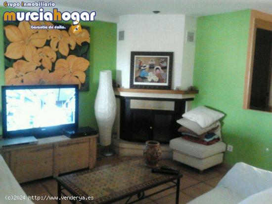  CHALET ADOSADO EN URB. MONTEGRANDE. - MURCIA 