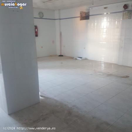 SE VENDE LOCAL COMERCIAL EN LOS GARRES - MURCIA