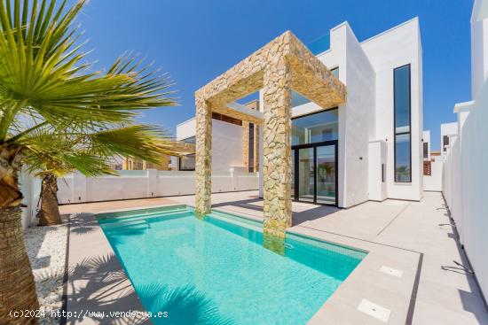 Villa De Lujo con Piscina y Solárium con Vistas al mar. - ALICANTE