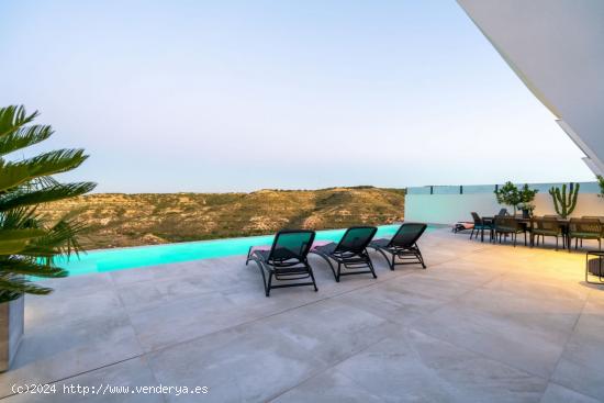 Villa de Lujo con impresionantes Vistas - ALICANTE