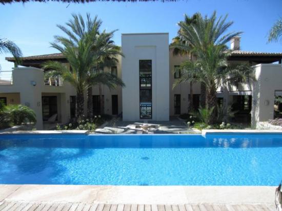  Espectacular Villa Nueva Andalucia - MALAGA 