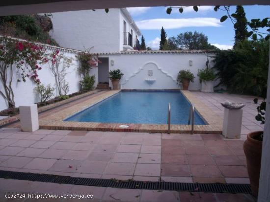 Villa-Cortijo en Ronda - MALAGA