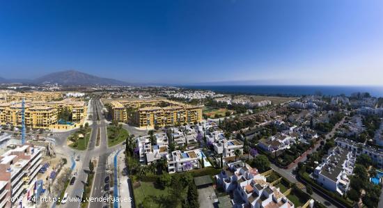 Preciosa villa de estilo contemporáneo en San Pedro, Marbella. - MALAGA