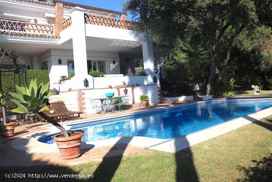  Elegante villa en Altos Reales, Marbella ,Sierra Blanca - MALAGA 