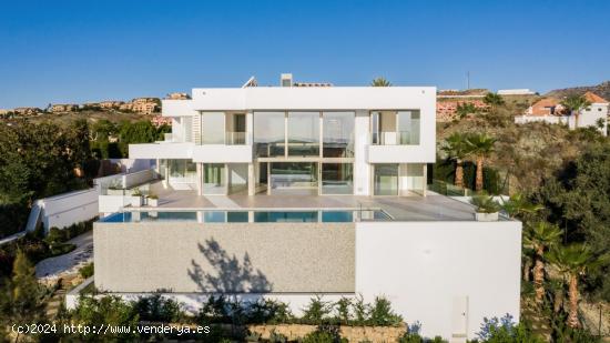 Impresionante villa con vistas panoramicas en Alqueria, Benahavis - MALAGA