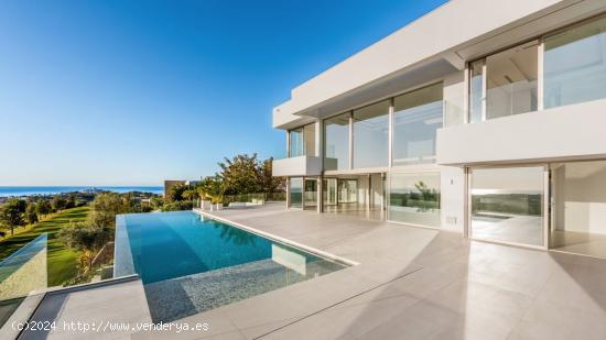 Impresionante villa con vistas panoramicas en Alqueria, Benahavis - MALAGA