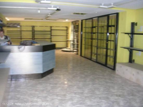 SE vende  LOCAL COMERCIAL REFORMADO 140M2 - ALICANTE