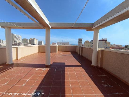  Precioso apartamento con amplia terraza y garaje en playa de Bellreguard - VALENCIA 