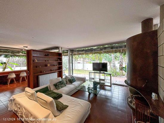 PRECIOSA CASA EN VENTA EN LA ZONA DE CAN MACIA EN SANT PERE DE RIBES - BARCELONA