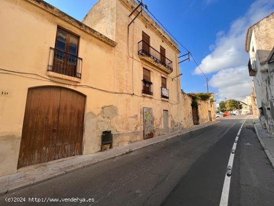 SOLARES EN VENTA EN TORREDEMBARRA PUEBLO - TARRAGONA