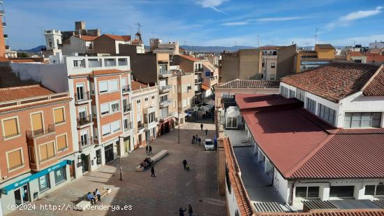 VIVIENDA EN ZONA CENTRO - ALBACETE