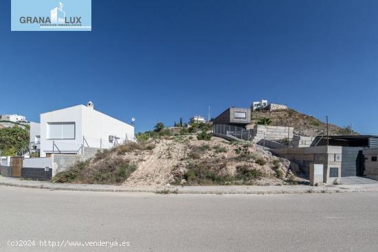 SOLAR URBANO EN ALTOS DE LA ZUBIA CON MAGNÍFICAS VISTAS - GRANADA