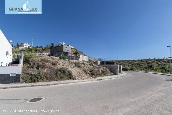 SOLAR URBANO EN ALTOS DE LA ZUBIA CON MAGNÍFICAS VISTAS - GRANADA