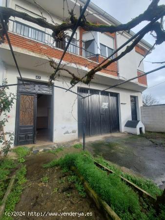 CASA CON TERRENO EN CACABELOS  GRAN OPORTUNIDAD - LEON