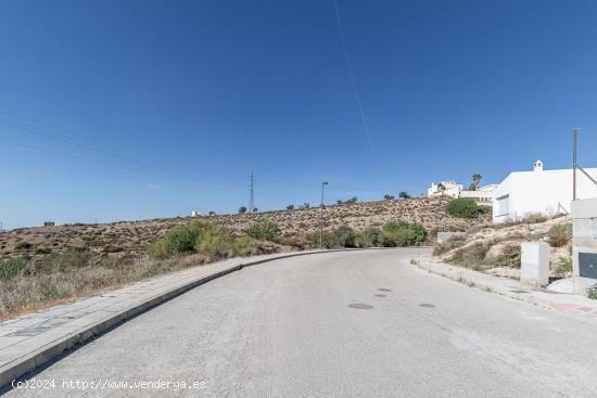  SOLAR URBANO EN ALTOS DE LA ZUBIA CON MAGNÍFICAS VISTAS - GRANADA 