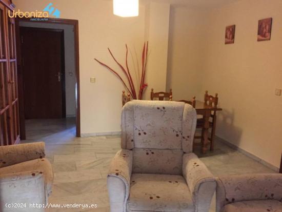 APARTAMENTO CON PLAZA GARAJE - BADAJOZ