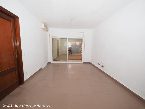 SE VENDE PISO EN SANT PERE DE RIBES, ZONA LES ROQUETES - BARCELONA