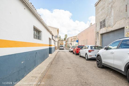 Nave Industrial Urbana en el centro de Artá - BALEARES