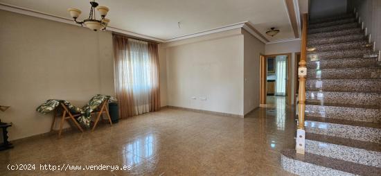 MAGNIFICO DUPLEX EN VENTA EN ABARAN - MURCIA