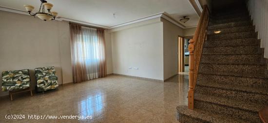 MAGNIFICO DUPLEX EN VENTA EN ABARAN - MURCIA