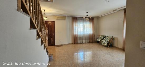 MAGNIFICO DUPLEX EN VENTA EN ABARAN - MURCIA