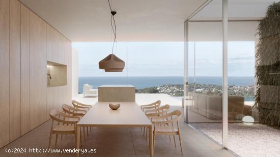 VILLA DE NUEVA CONSTRUCCIÓN CON VISTAS PANORÁMICAS AL MAR - ALICANTE