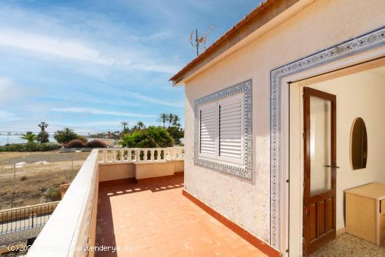 TU GRAN CASA CON PARCELA EN LA PLAYA - MURCIA