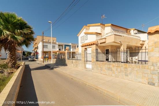 TU GRAN CASA CON PARCELA EN LA PLAYA - MURCIA