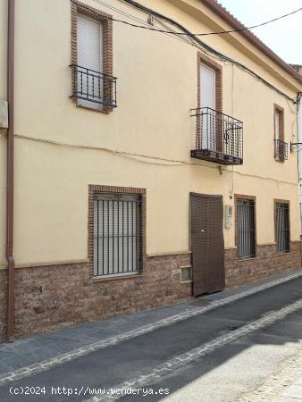 CASA EN ALHENDIN - GRANADA