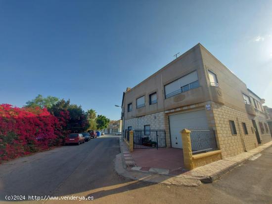 Casa en venta en La Curva de Adra - ALMERIA