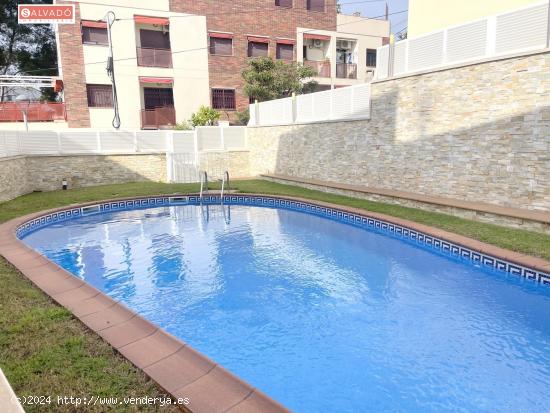 PLANTA BAJA CON PISCINA COMUNITARIA Y PLAZA DE PARKING !!! - TARRAGONA