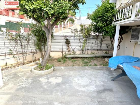 PLANTA BAJA CON PISCINA COMUNITARIA Y PLAZA DE PARKING !!! - TARRAGONA