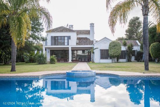 Villa de Lujo estilo andaluz cerca de la playa. - MALAGA