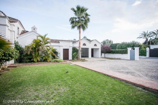 Villa de Lujo estilo andaluz cerca de la playa. - MALAGA