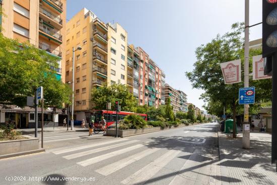 Piso en venta en Granada - GRANADA