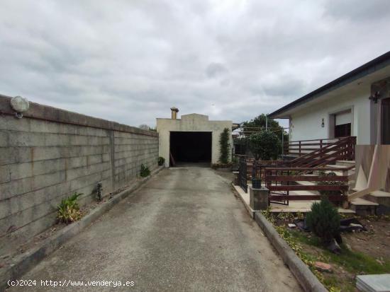 CASA CON TERRENO EN ROIS - A CORUÑA