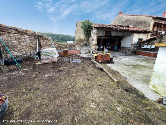 CASA DE PIEDRA CON CORRAL PARA REHABILITAR EN PERIEDO - CANTABRIA