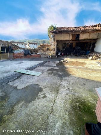 CASA DE PIEDRA CON CORRAL PARA REHABILITAR EN PERIEDO - CANTABRIA