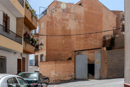 Venta de solar urbano de 222 m2 en Lanjarón (Granada) - GRANADA