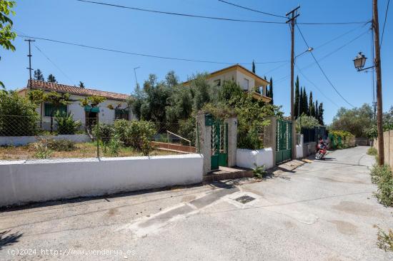 Bonita Casa con amplia parcela y buenas vistas en La Zubia. - GRANADA